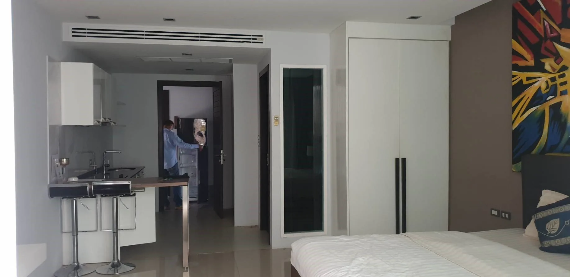 ห้องชุด ดิ เอ็มเมอร์รัล เทอเรช คอนโด [ชั้น 6]