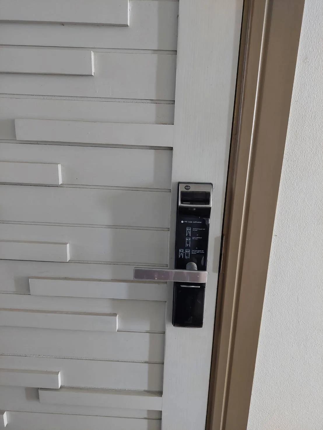 ห้องชุด เดอะรอยัลฮิลล์ สามมุข [ชั้น 8]