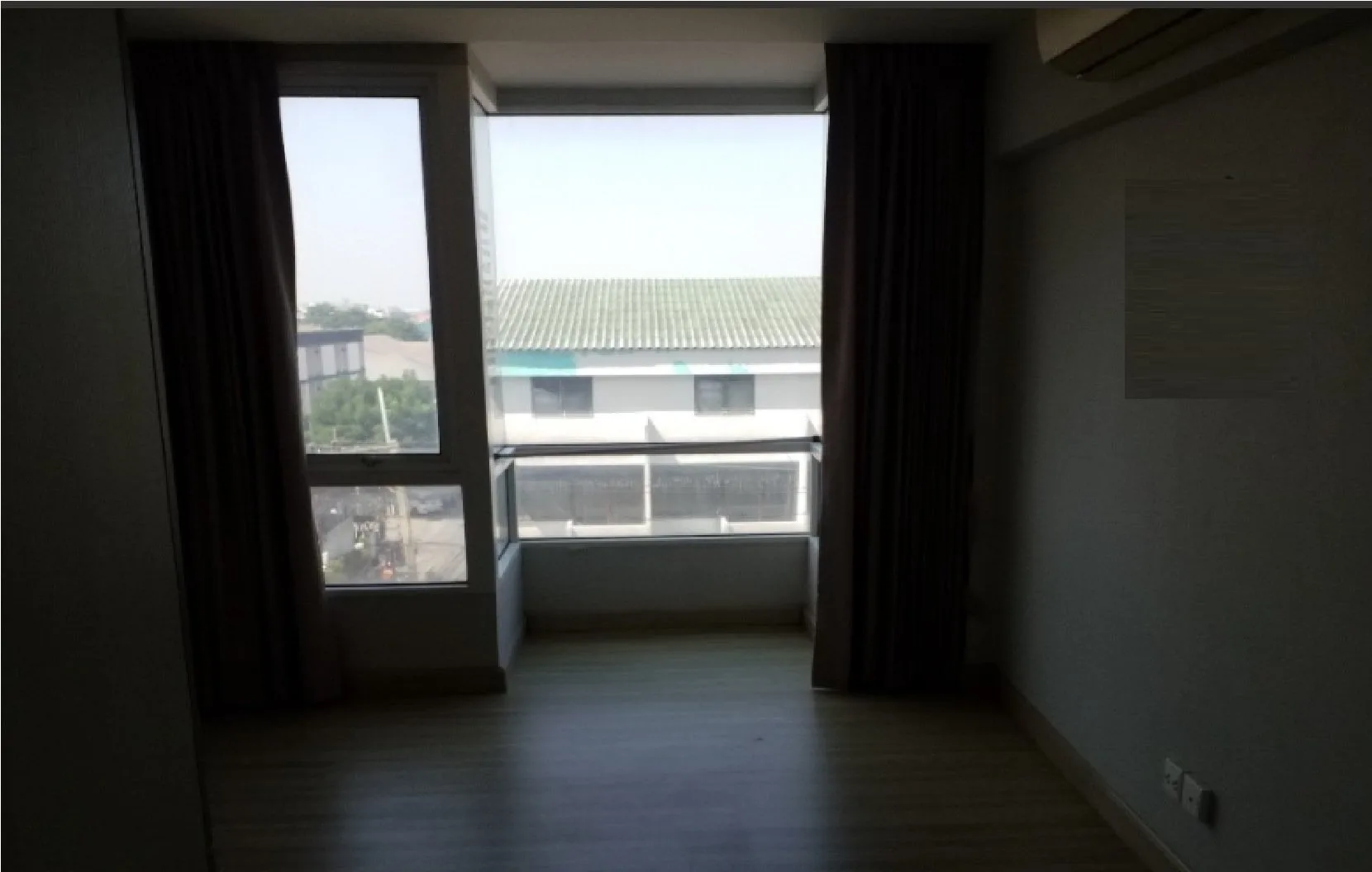 ห้องชุด เอ็ม โซไซตี้ คอนโดมิเนียม [ชั้น 5 อาคาร B]