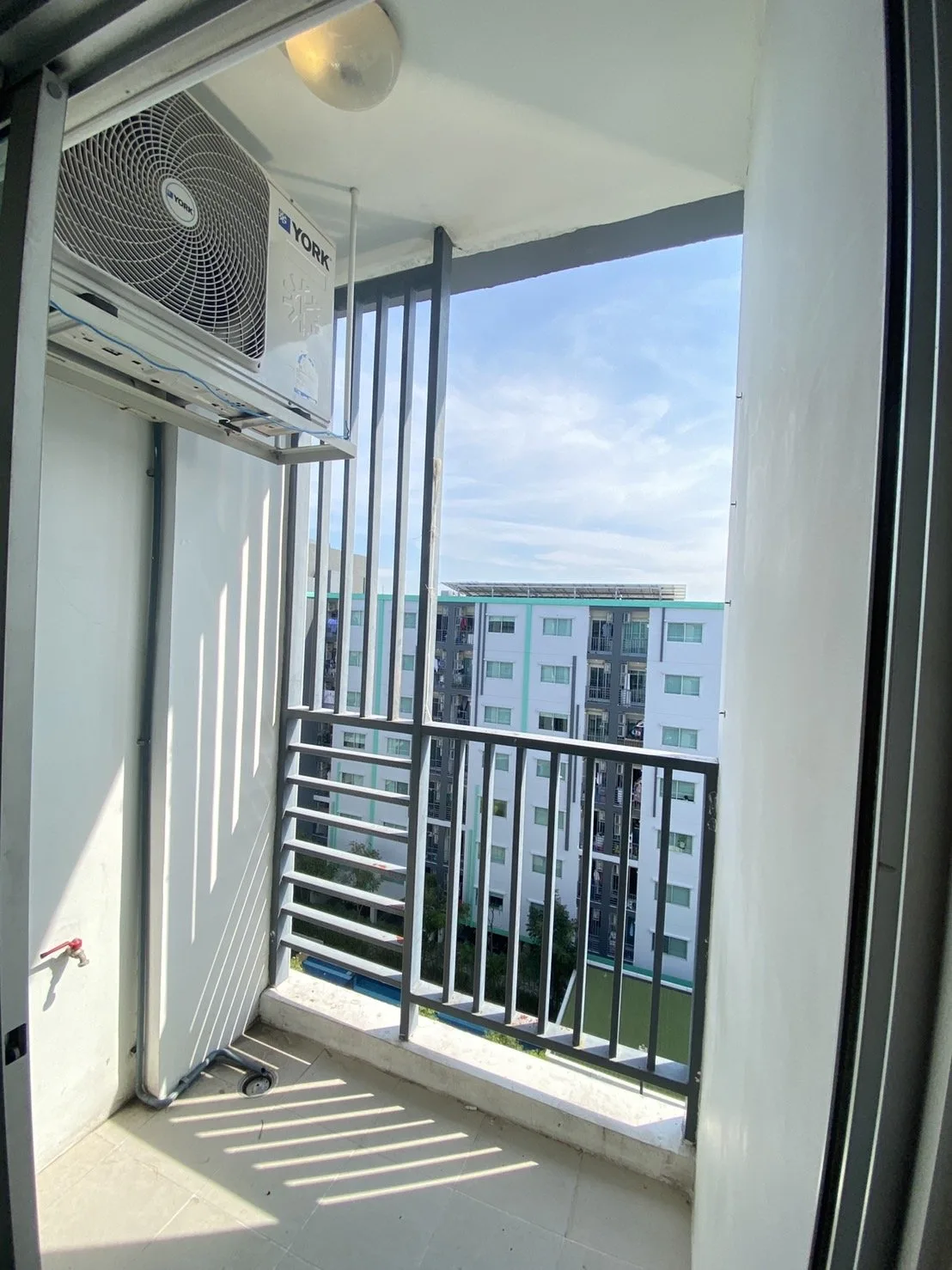 ห้องชุด เดอะนิช ไอดี เสรีไทย [เฟส 1 ชั้น 8 อาคาร B]