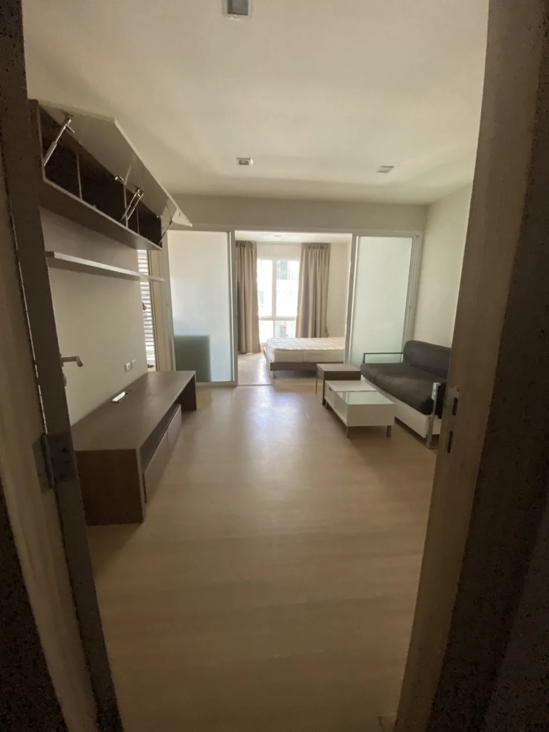 ห้องชุด เออบานี่ คอนโดมิเนียม [ชั้น 6]
