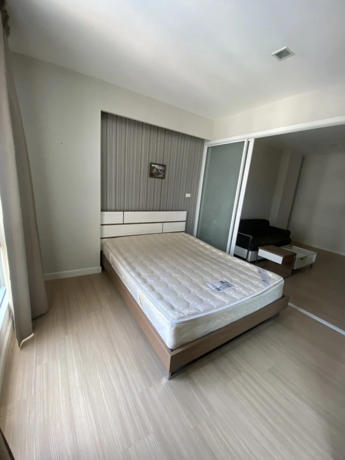 ห้องชุด เออบานี่ คอนโดมิเนียม [ชั้น 6]