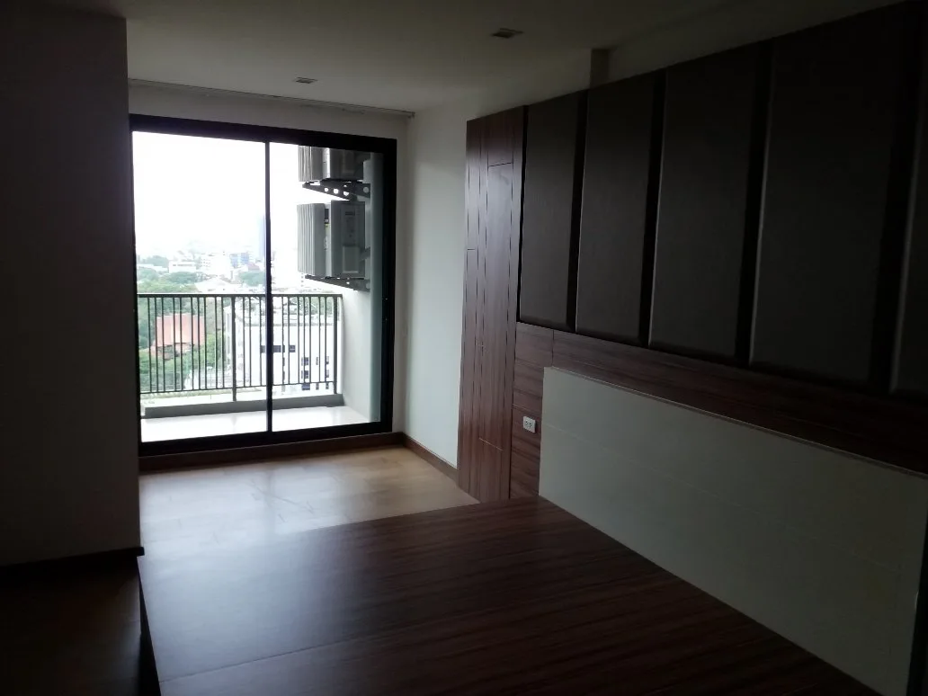 ห้องชุด ดิ แอสตร้า [ชั้น 12 A]
