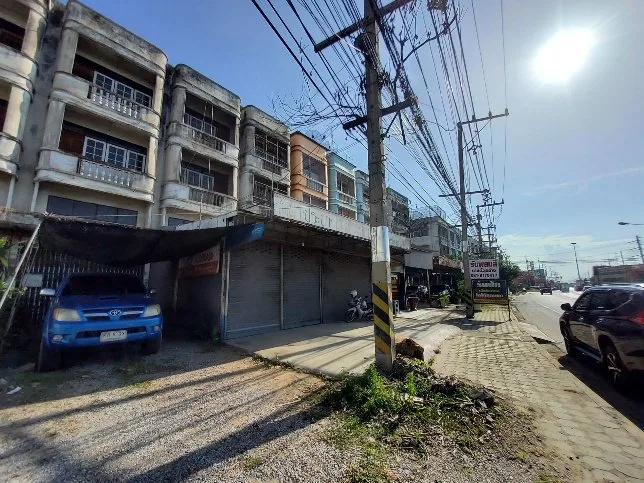 อาคารพาณิชย์ ลาภอนันต์ บ้านโป่ง-ราชบุรี