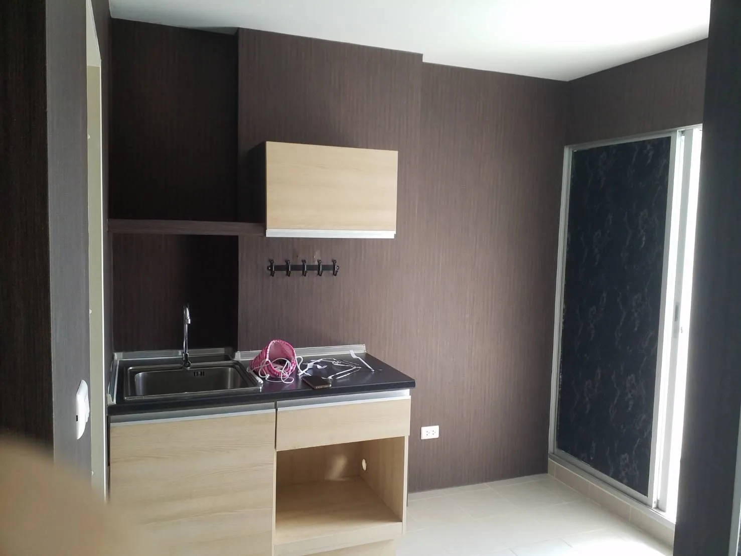 ห้องชุด เดอะนิช ไอดี เสรีไทย [เฟส 1 ชั้น 8 อาคาร B]