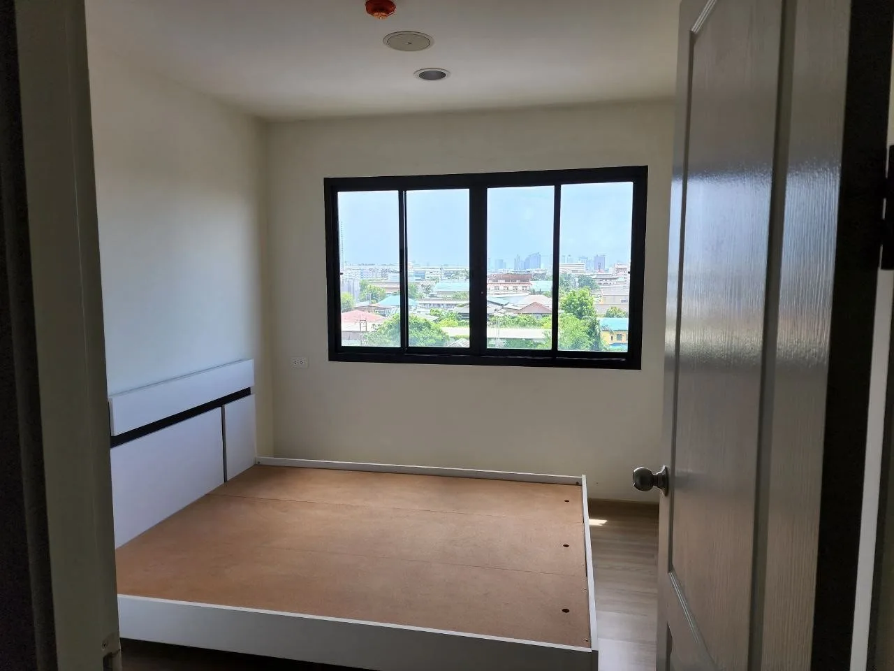 ห้องชุด บี ลอฟท์ สุขุมวิท 115 [ชั้น 7]