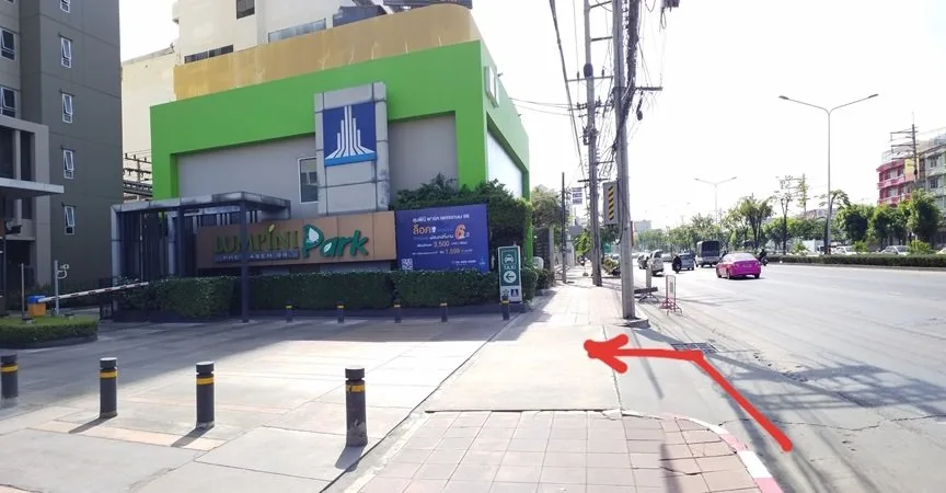 ห้องชุด ลุมพินีพาร์ค เพชรเกษม 98 เอ,บี [ชั้น 19 (18)]