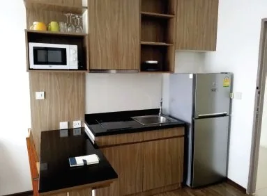 ห้องชุด ทรีท็อปส์ คอนโดมิเนียม [ชั้น 12]