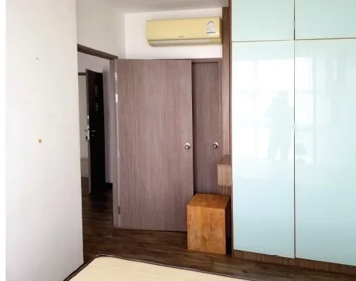 ห้องชุด ทรีท็อปส์ คอนโดมิเนียม [ชั้น 12]