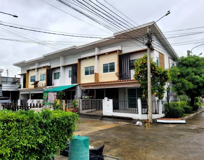 ทาวน์เฮ้าส์ เดอะโมดิช บางบัวทอง บางบัวทอง-นนทบุรี