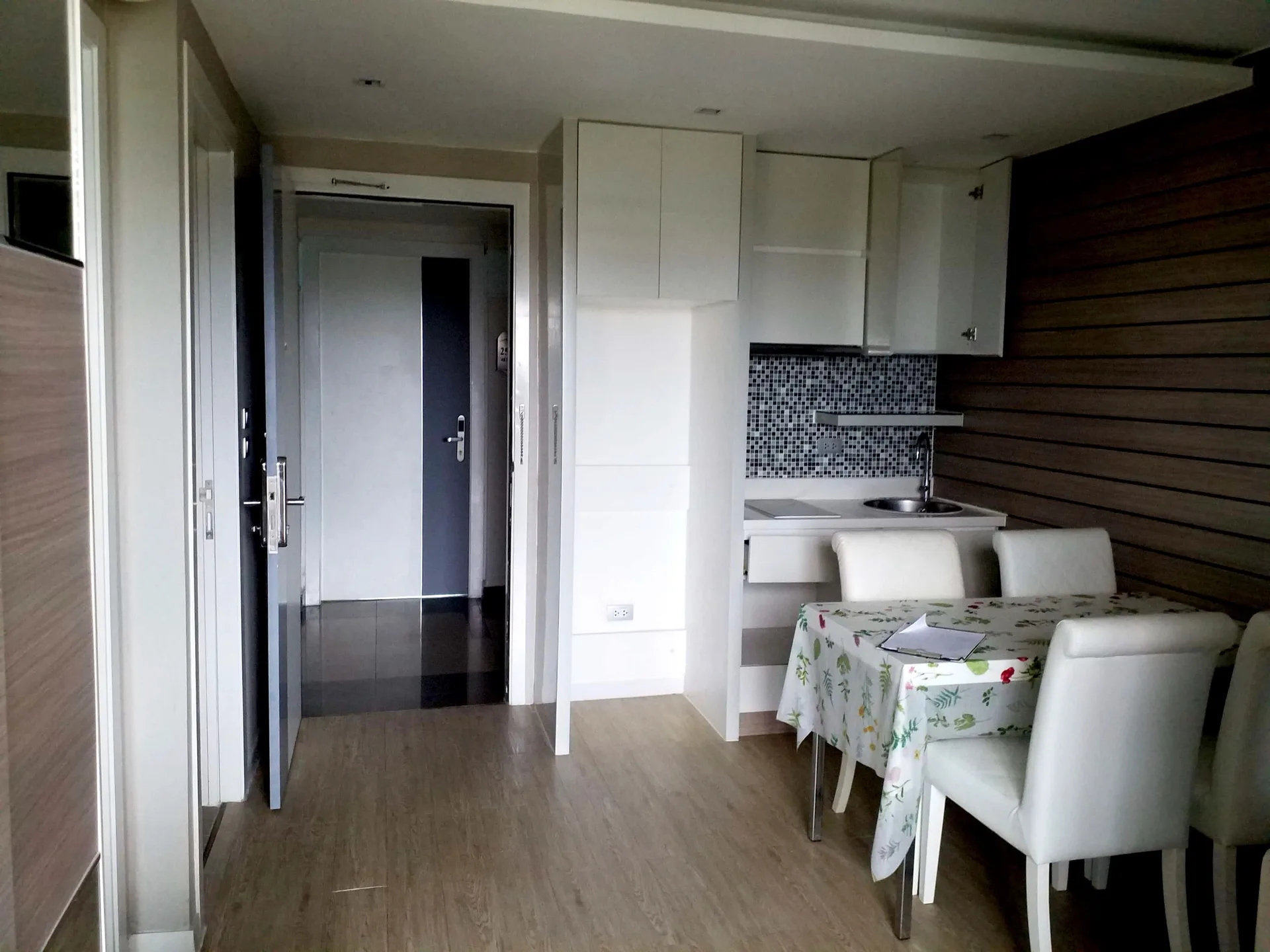 ห้องชุด ลาซานเทียร์ [ชั้น 25]