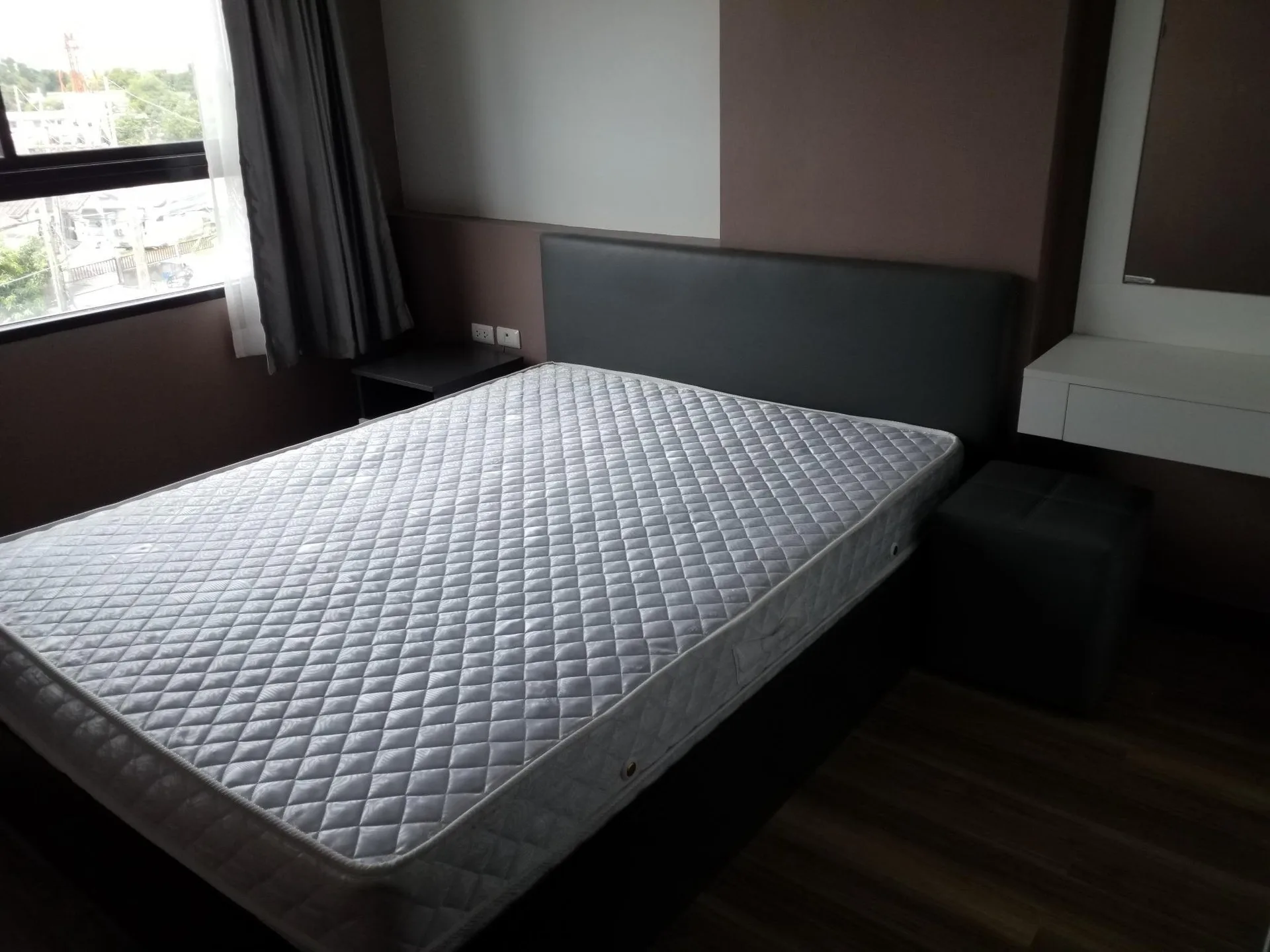 ห้องชุด เอช ซี คอนโดมิเนียม [ชั้น 4]