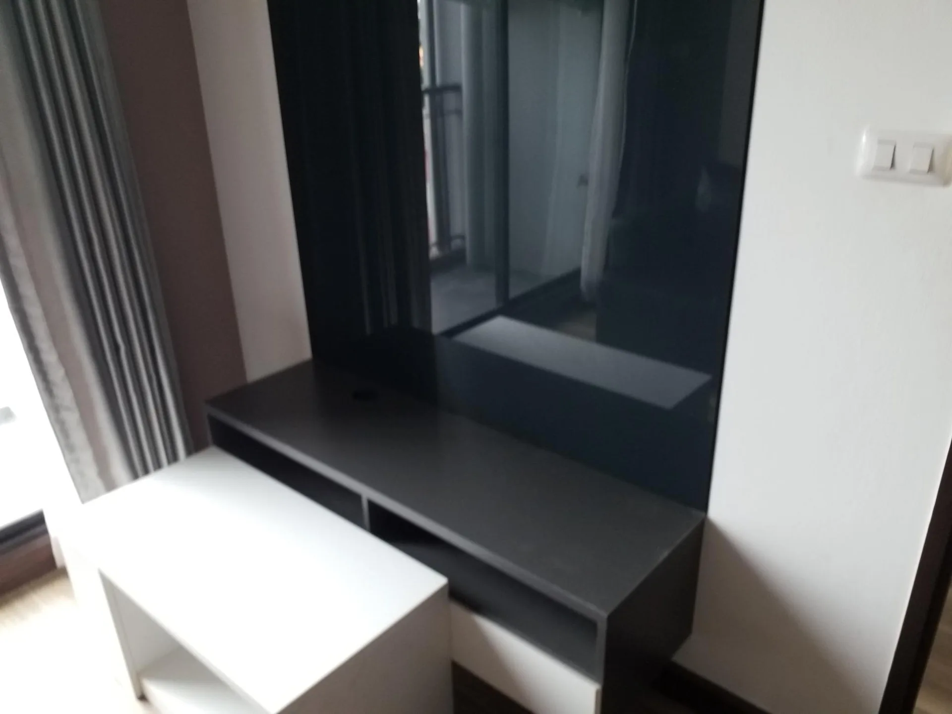 ห้องชุด เอช ซี คอนโดมิเนียม [ชั้น 4]