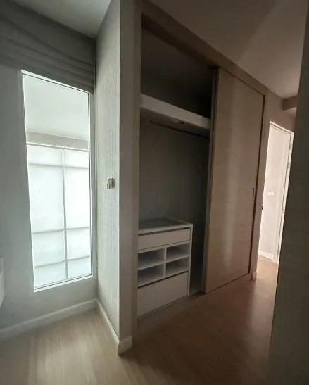 ห้องชุด เออบานี่ คอนโดมิเนียม [ชั้น 2]
