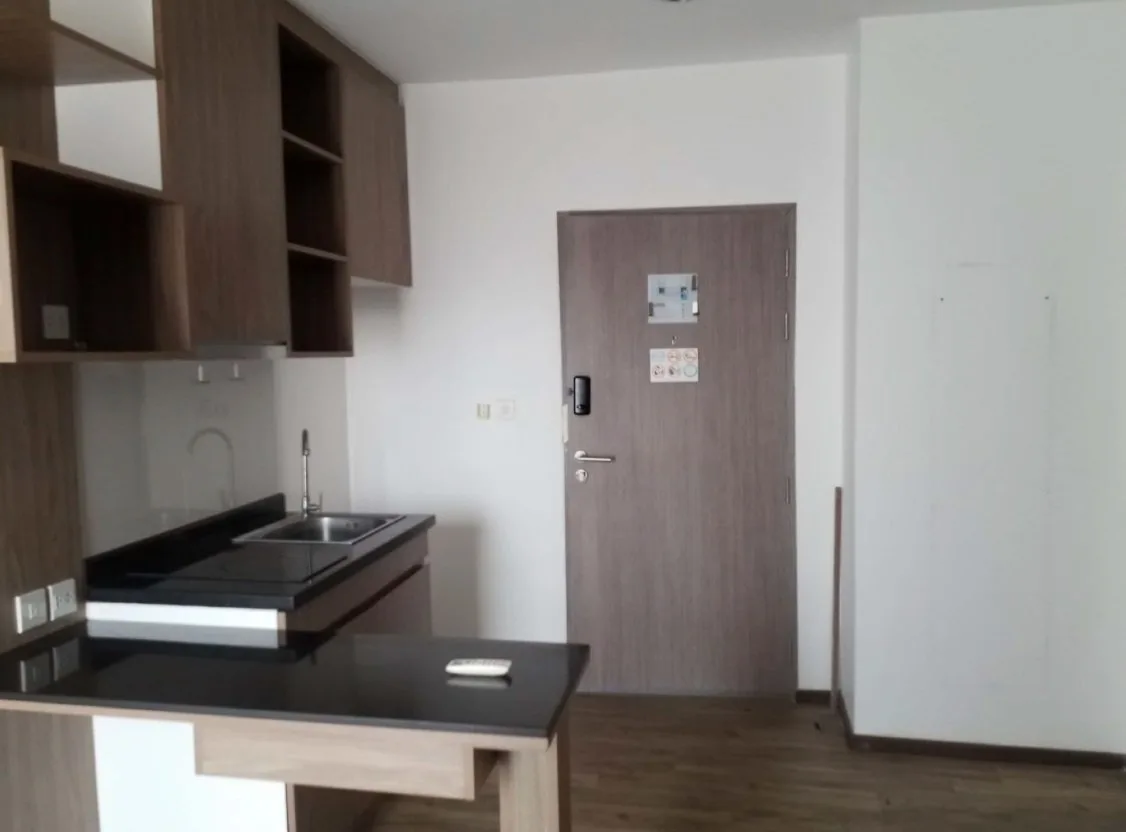 ห้องชุด ทรีท็อปส์ คอนโดมิเนียม [ชั้น 11]