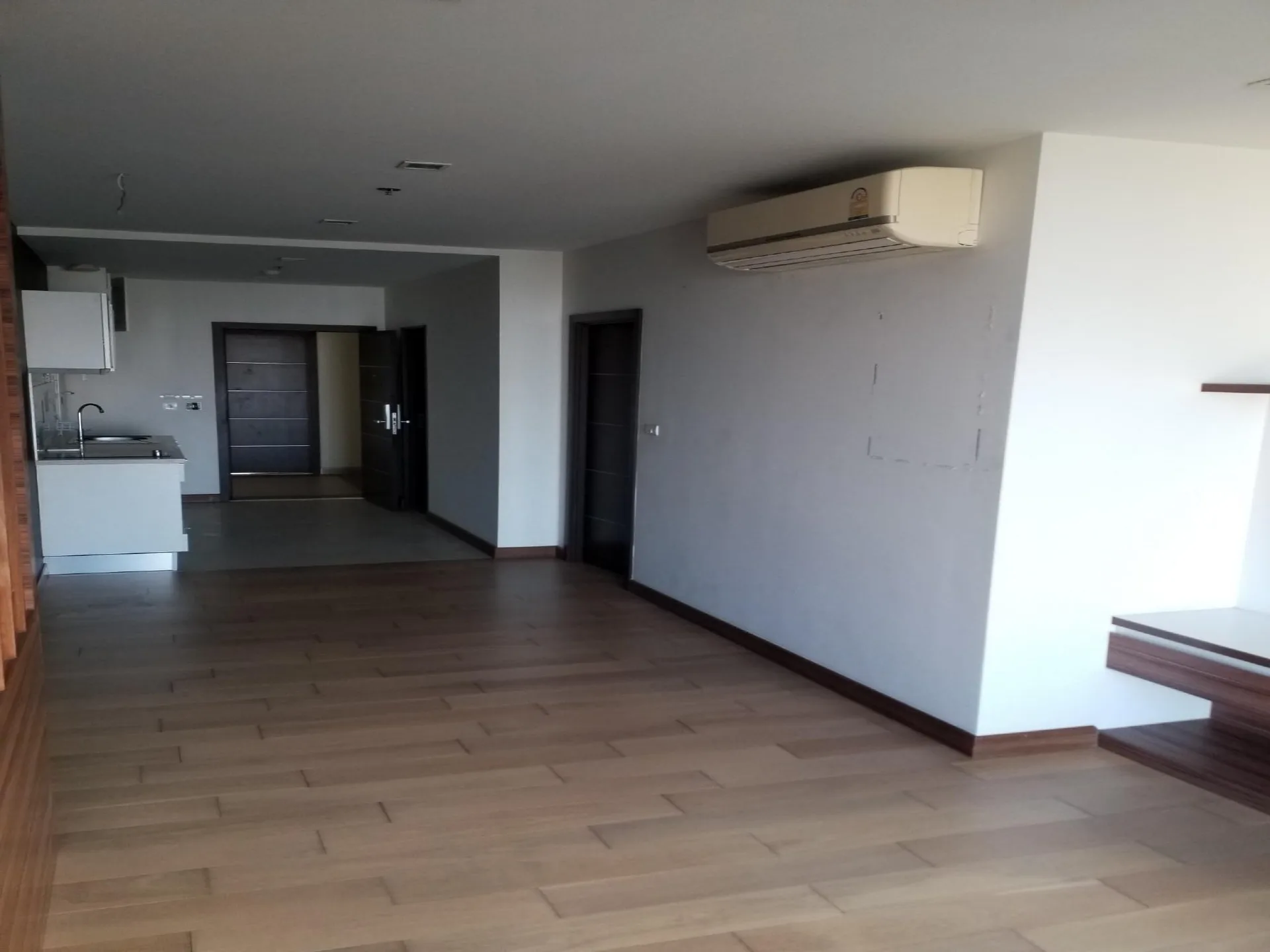 ห้องชุด ดิ แอสตร้า [ชั้น 12A(ห้อง 12A13)]