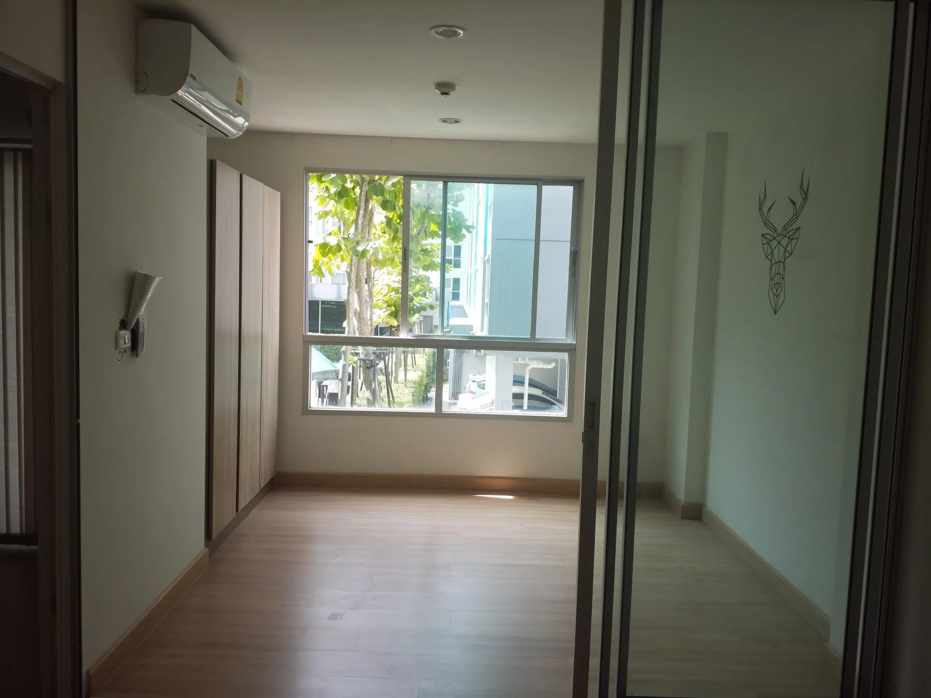 ห้องชุด เดอะนิช ไอดี เสรีไทย [เฟส 1 ชั้น 2 อาคาร B]