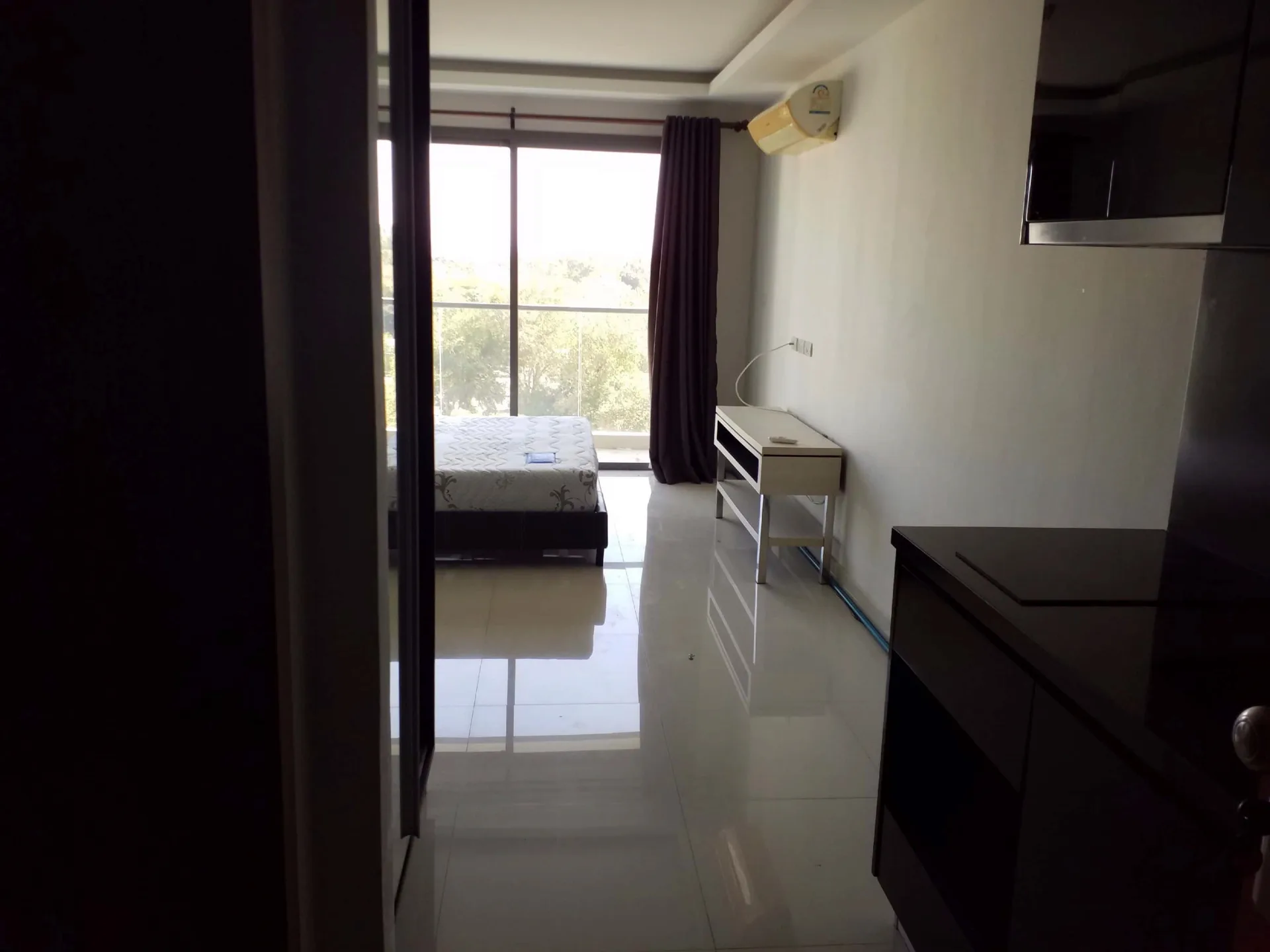 ห้องชุด คลับรอยัล ซี แอนด์ ดี [ชั้น 8]