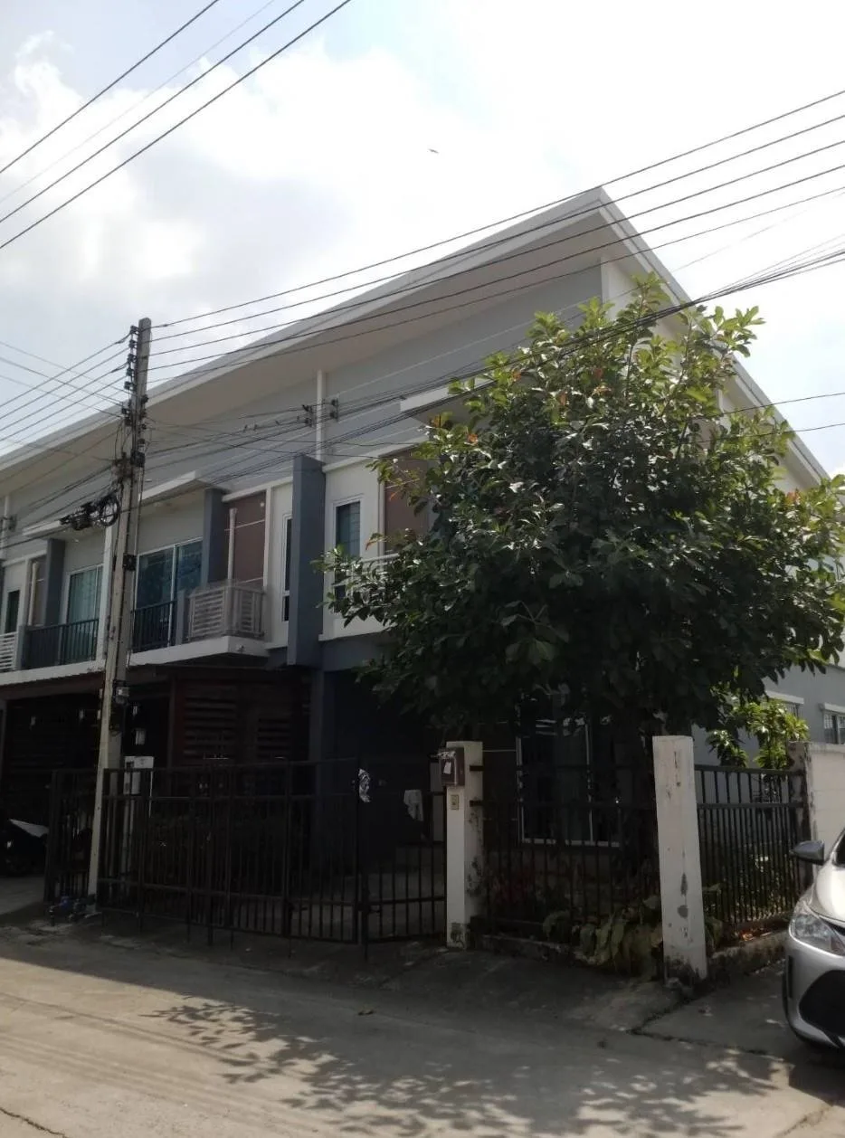 ทาวน์เฮ้าส์ ศุภาลัยเบลล่า วงแหวน-ลำลูกกา คลอง 4