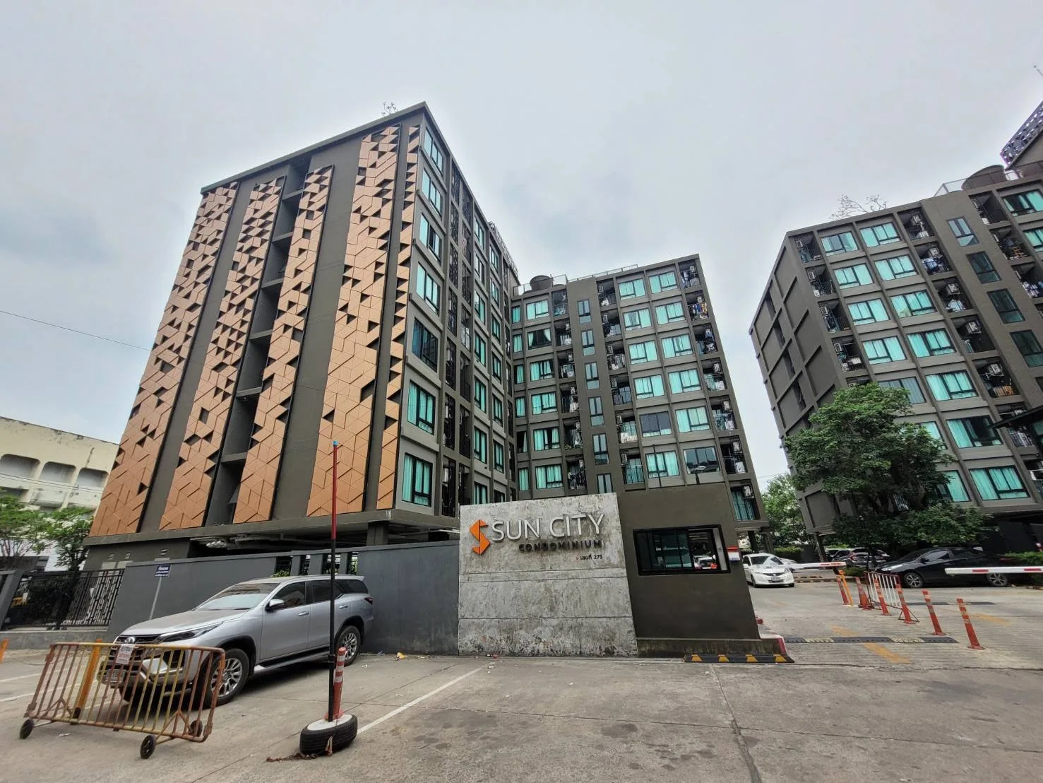 ห้องชุด ซันซิตี้ คอนโดมิเนียม [ชั้น 2 อาคาร B]