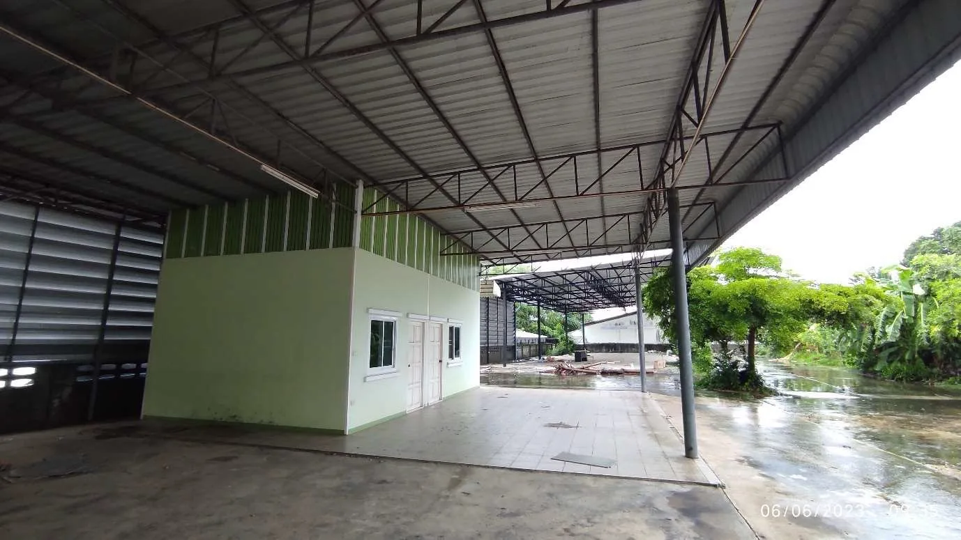 อาคารสำนักงาน เมืองอุบลราชธานี