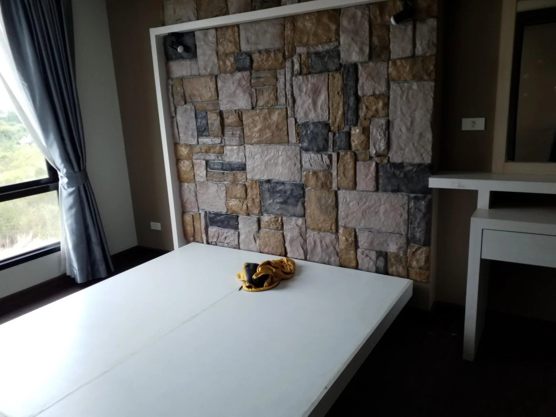 ห้องชุด เดอะรอยัลฮิลล์ สามมุข [ชั้น 5]