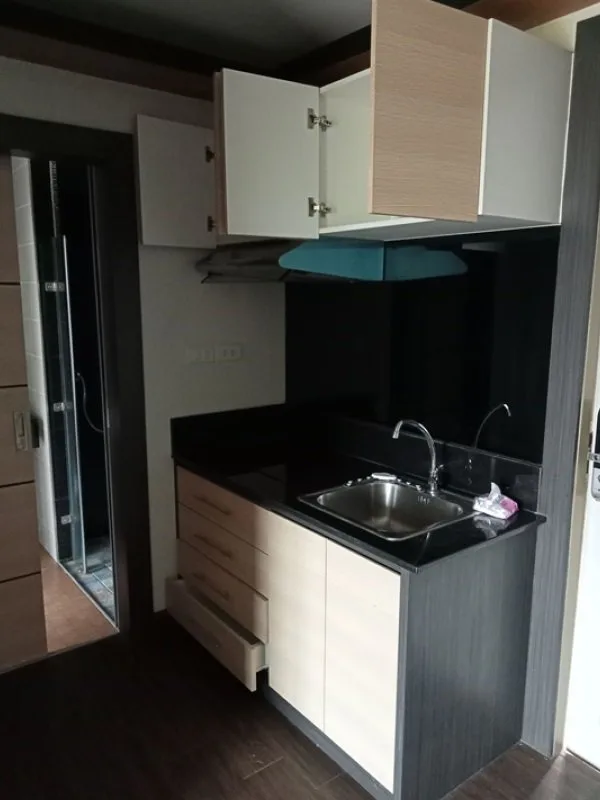 ห้องชุด เดอะรอยัลฮิลล์ สามมุข [ชั้น 5]