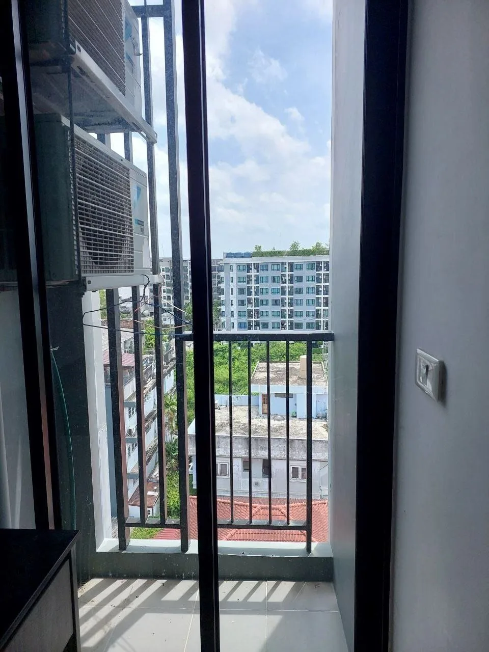 ห้องชุด บี ลอฟท์ ไลท์ สุขุมวิท 115 เอ  [ชั้น 8 อาคาร A]