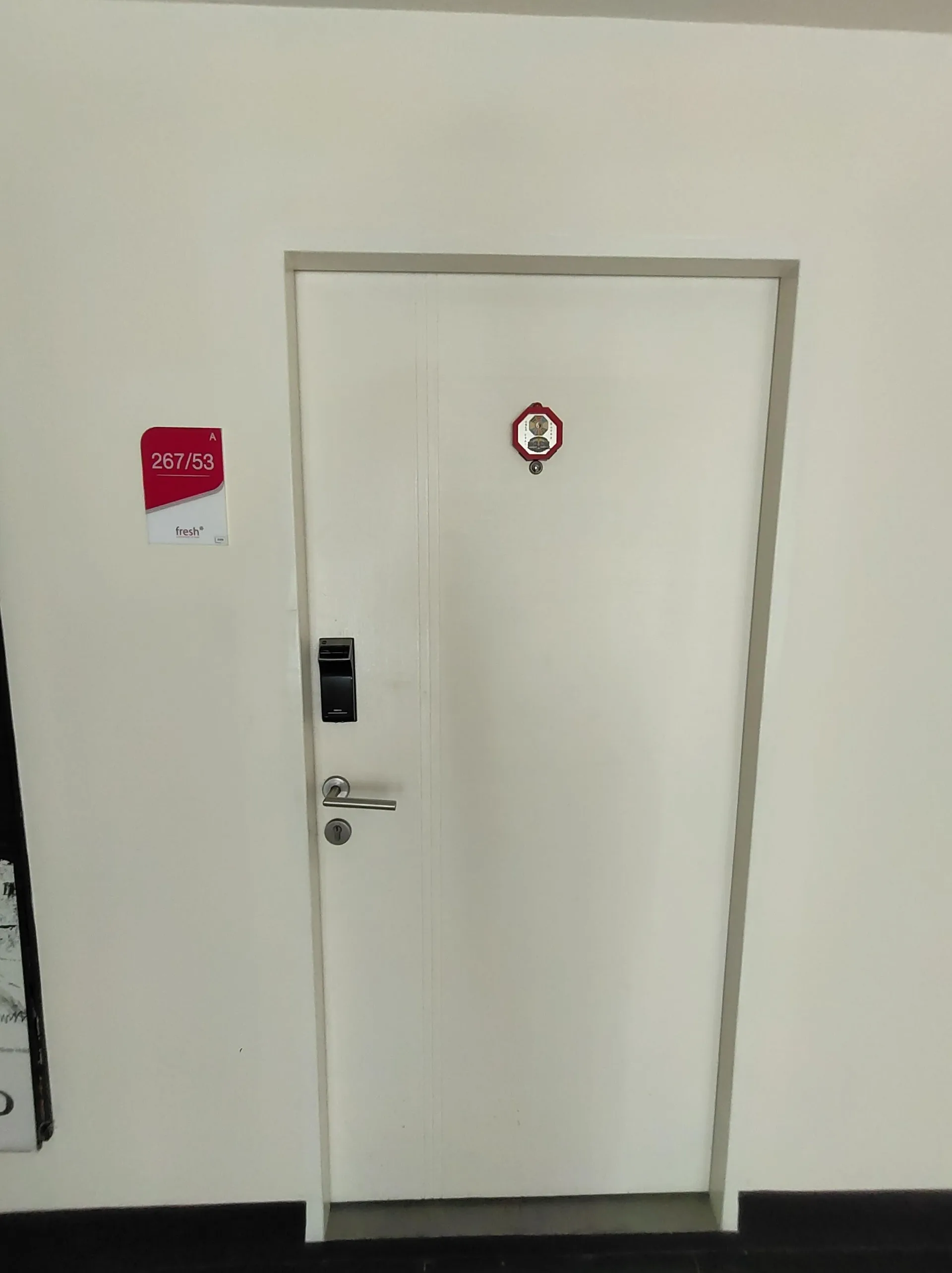 ห้องชุด เฟรช คอนโดมิเนียม [ชั้น 3 อาคาร A]