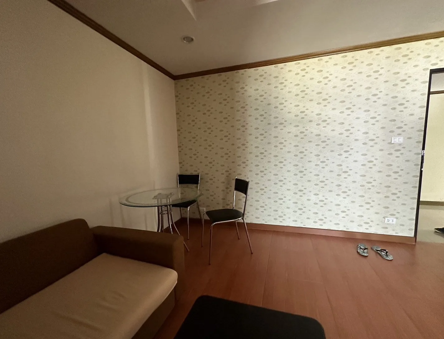 ห้องชุด คาร์พีเดี้ยม คอนโด ทาวน์ [ชั้น 2 อาคาร A]
