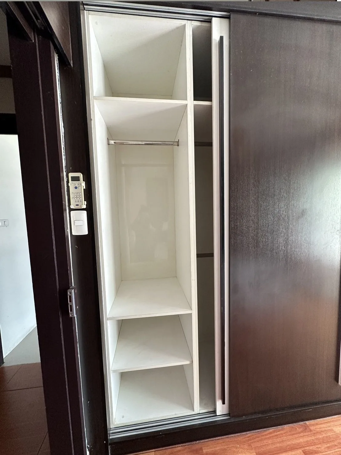 ห้องชุด คาร์พีเดี้ยม คอนโด ทาวน์ [ชั้น 2 อาคาร A]