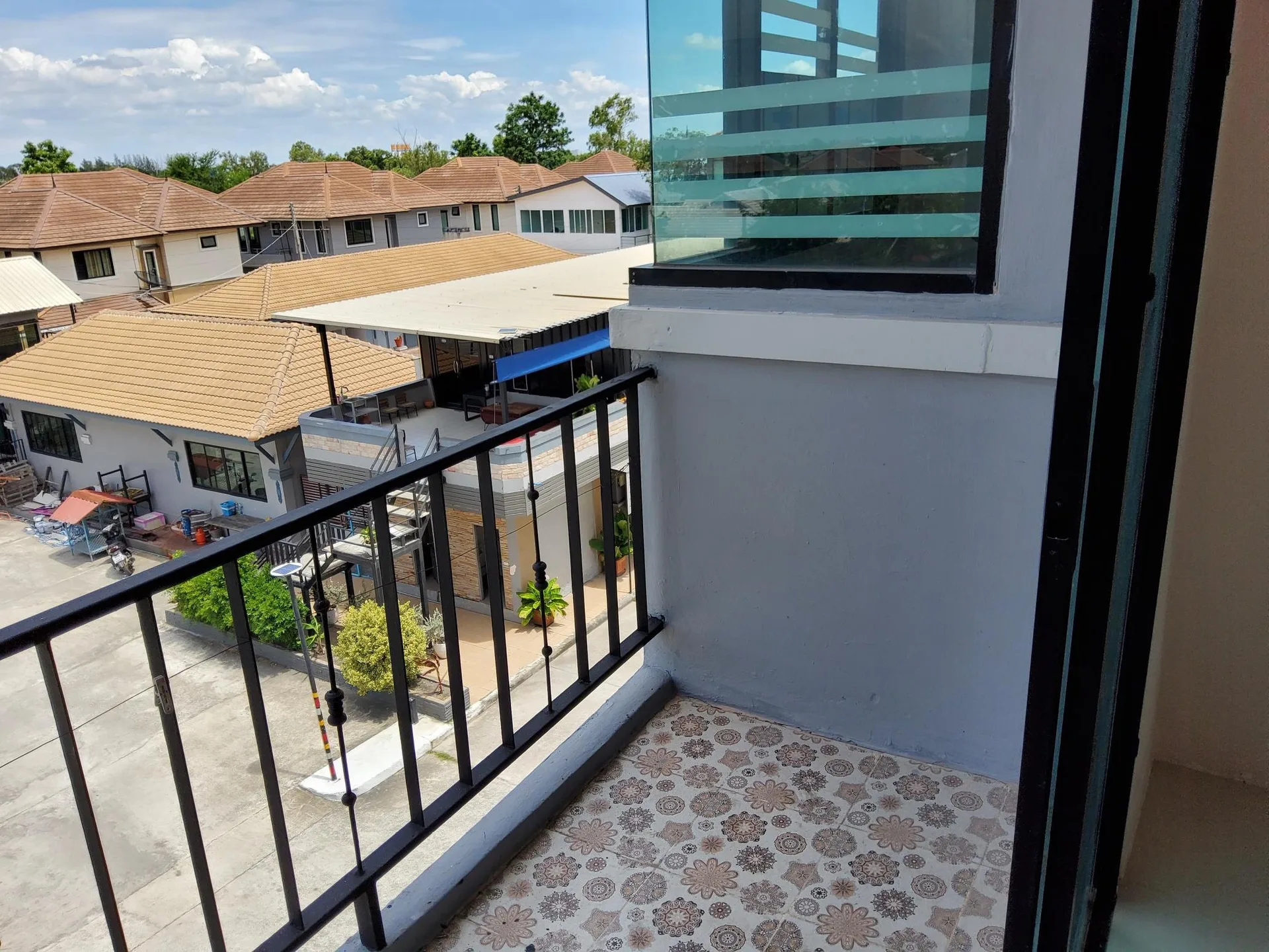 ห้องชุด ธนาบุรี เรสซิเด้นซ์  [ชั้น 3 อาคาร 1]