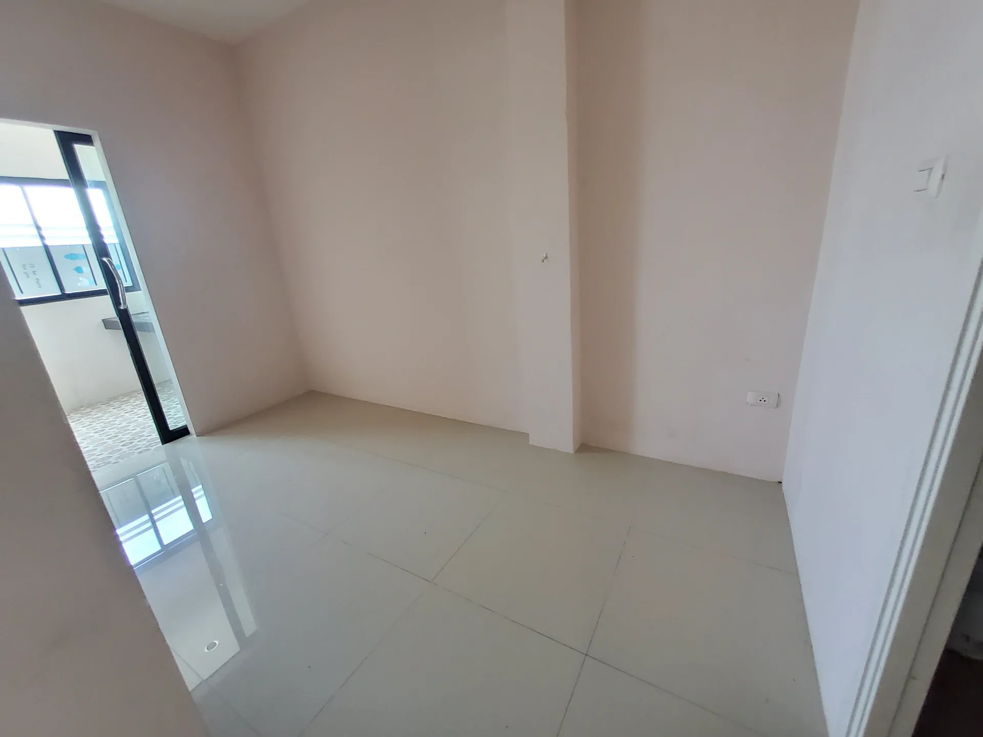 ห้องชุด ธนาบุรี เรสซิเด้นซ์  [ชั้น 3 อาคาร 1]