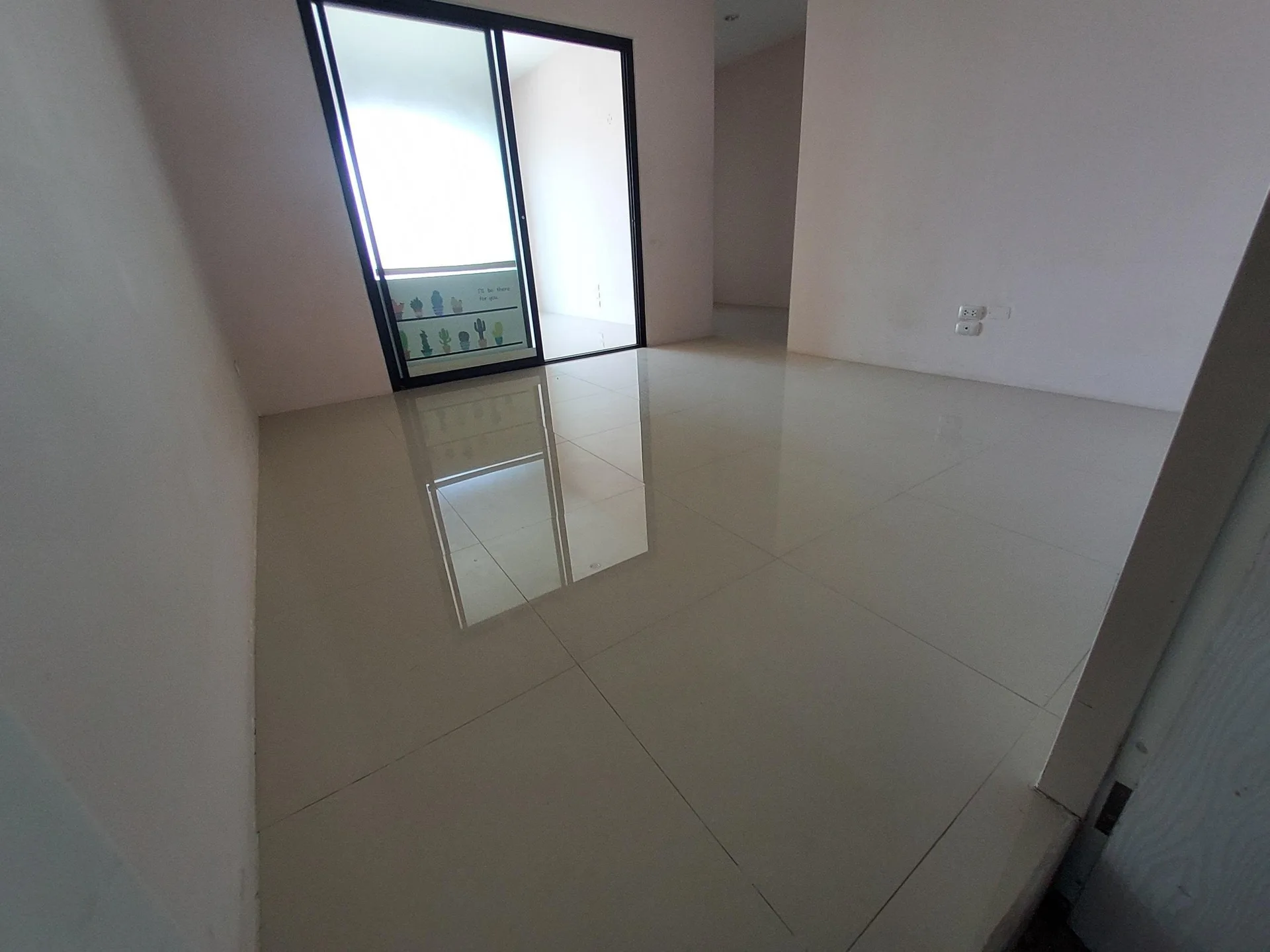 ห้องชุด ธนาบุรี เรสซิเด้นซ์  [ชั้น 3 อาคาร 1]