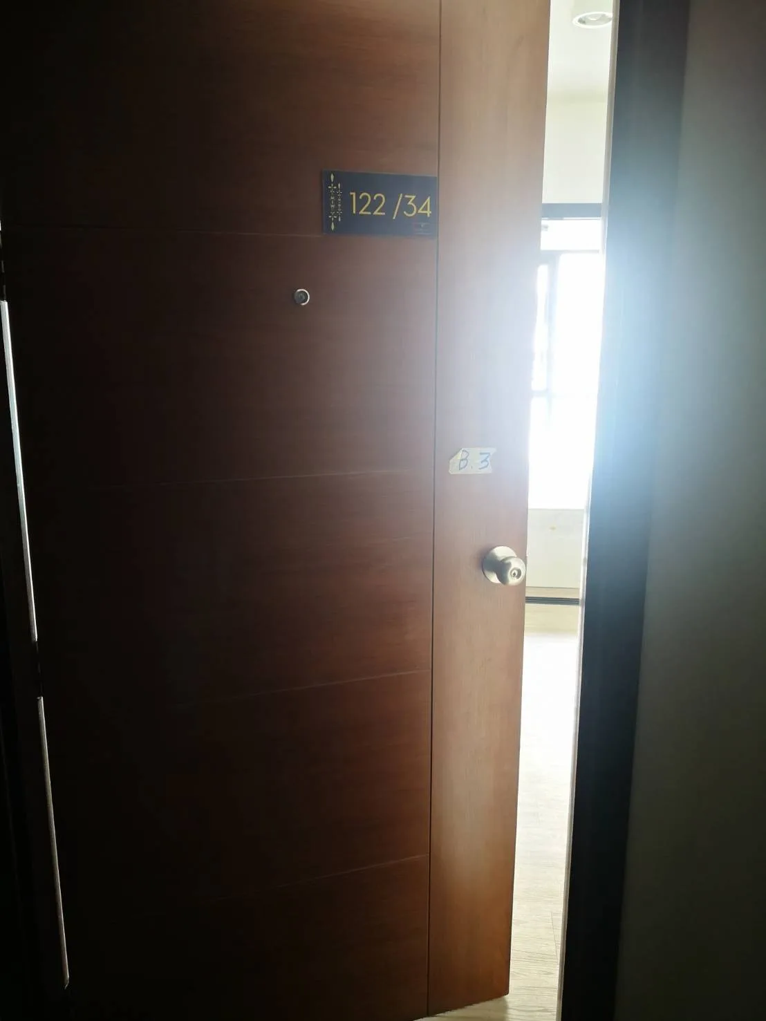 ห้องชุด เวลาดี คอนโด แอท หอการค้า [ชั้น 4]