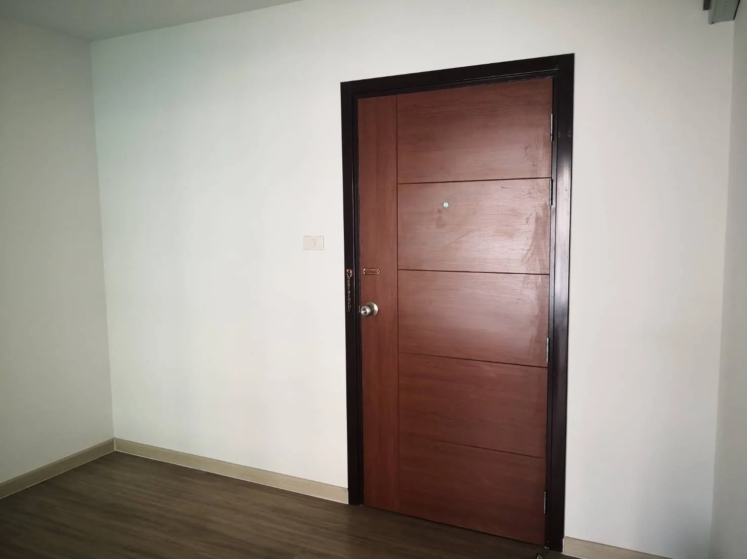 ห้องชุด เวลาดี คอนโด แอท หอการค้า [ชั้น 4]