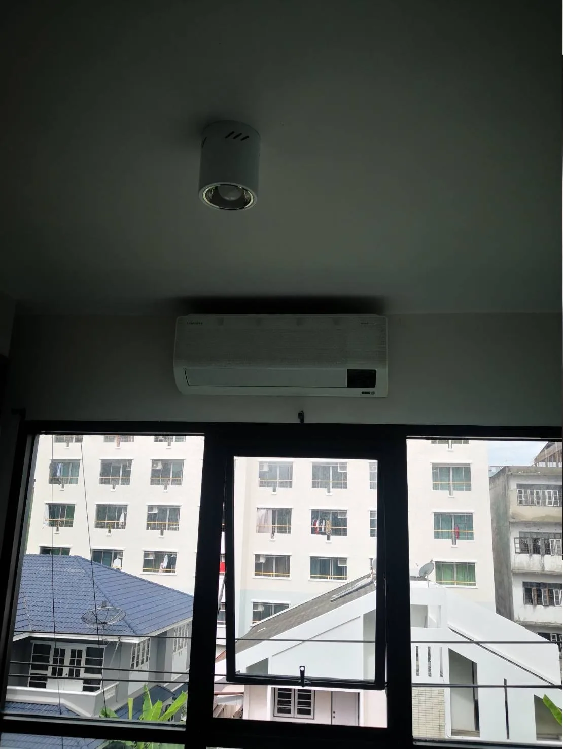 ห้องชุด เวลาดี คอนโด แอท หอการค้า [ชั้น 4]