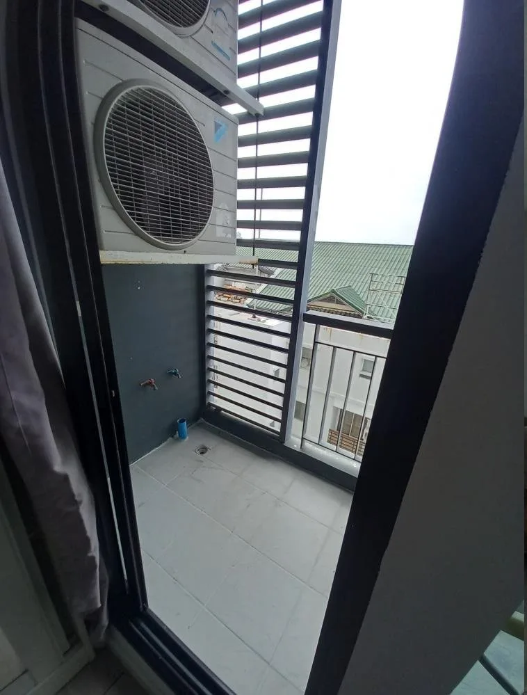ห้องชุด ไนท์บริดจ์ คอนโดมิเนียม [ชั้น 10]