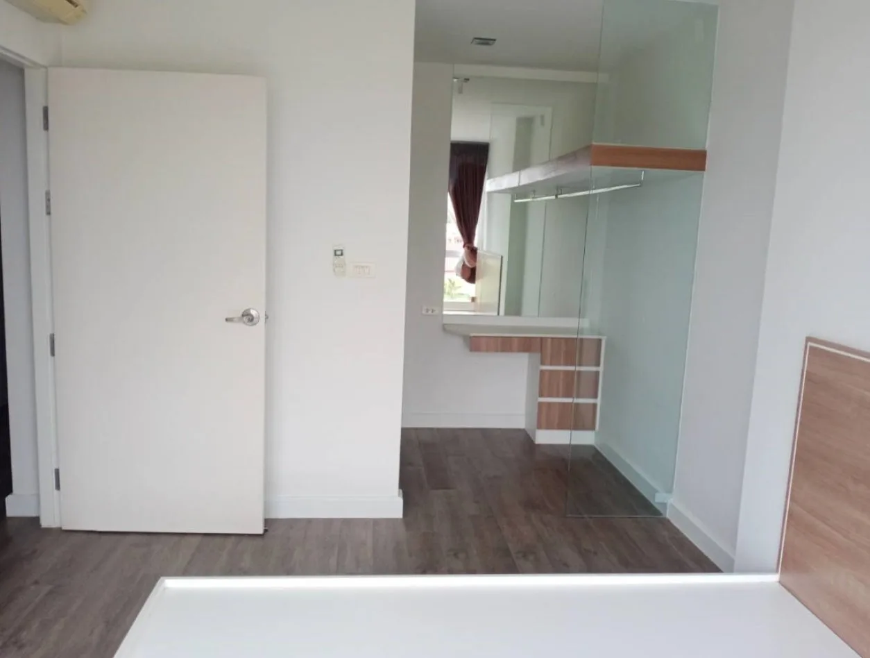 ห้องชุด ดิ อัลทิเมท ซีซั่น ปาร์ค [ชั้น 3 อาคาร B]
