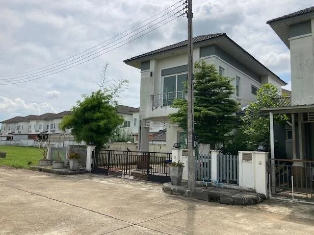 บ้านแฝด เมืองนครศรีธรรมราช