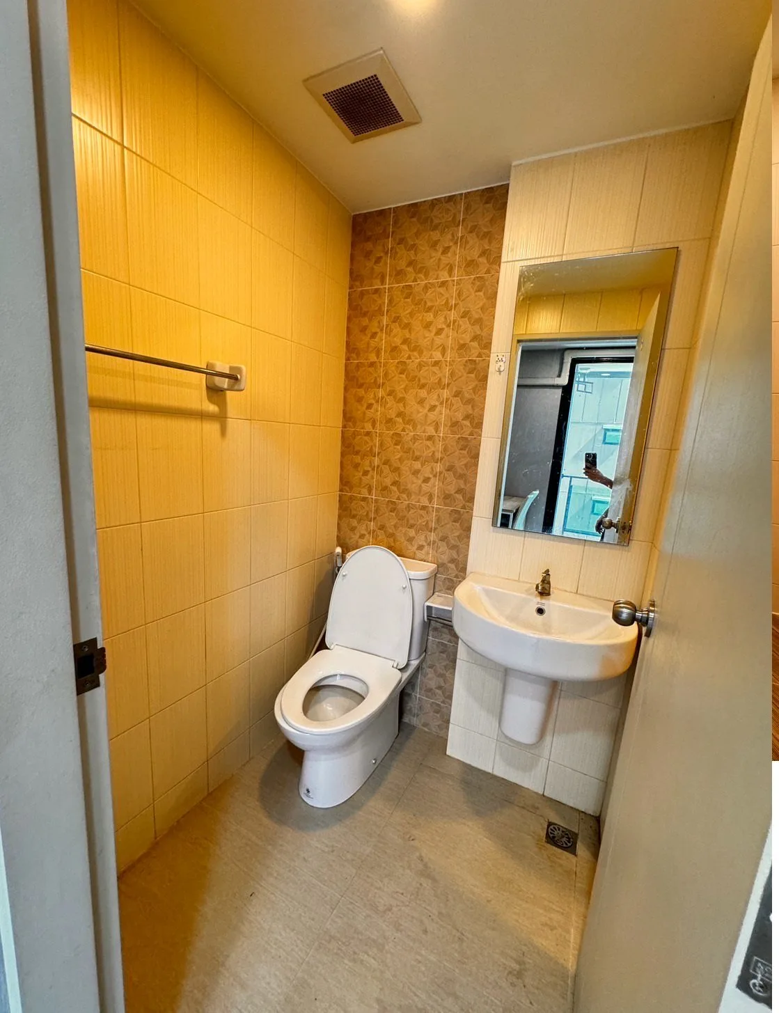 ห้องชุด เดอะคิวบ์ พลัส มีนบุรี [ชั้น 5 อาคาร A]