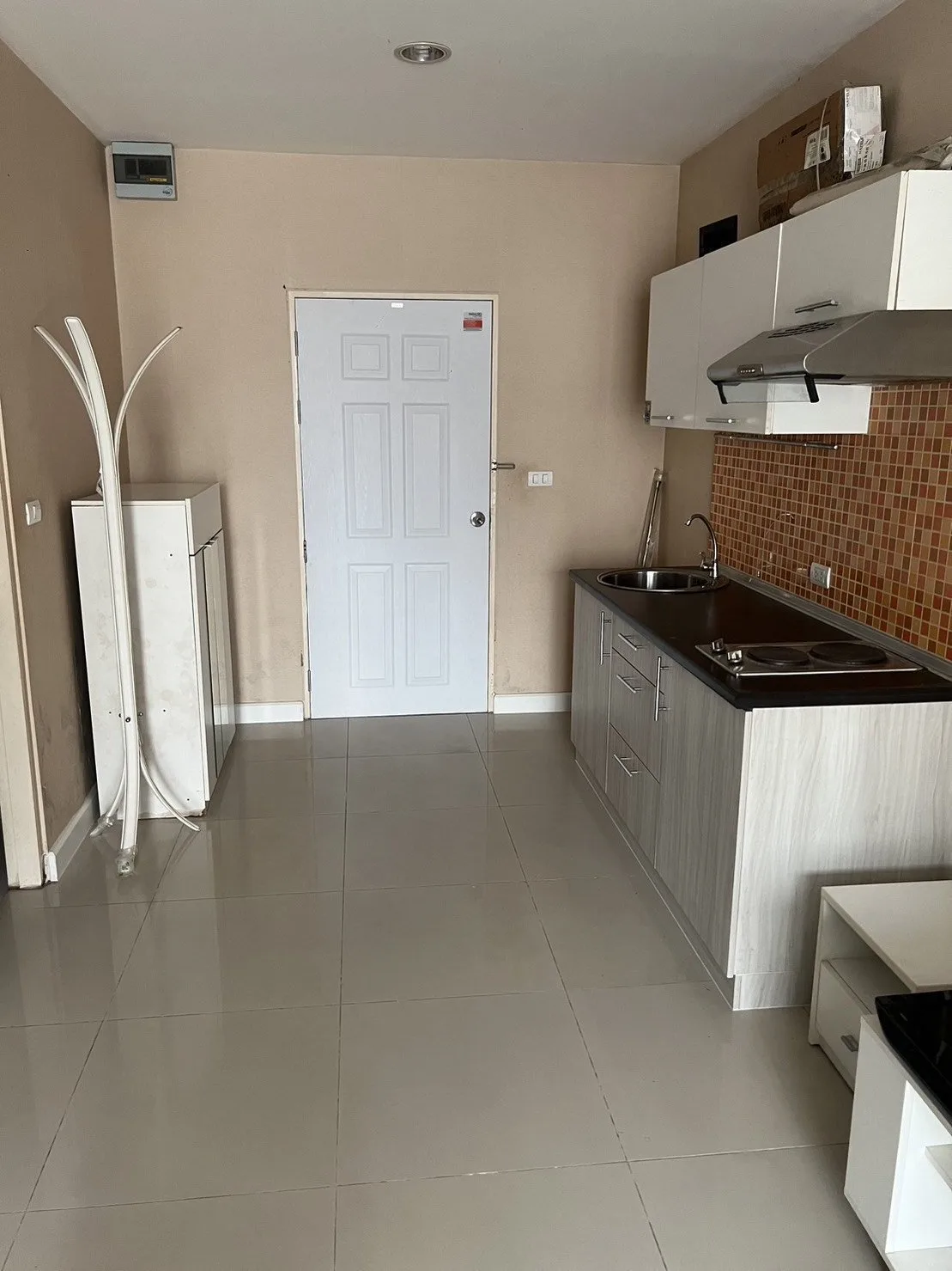 ห้องชุด แอท ซิตี้ สุขุมวิท [ชั้น 9 อาคาร 3]