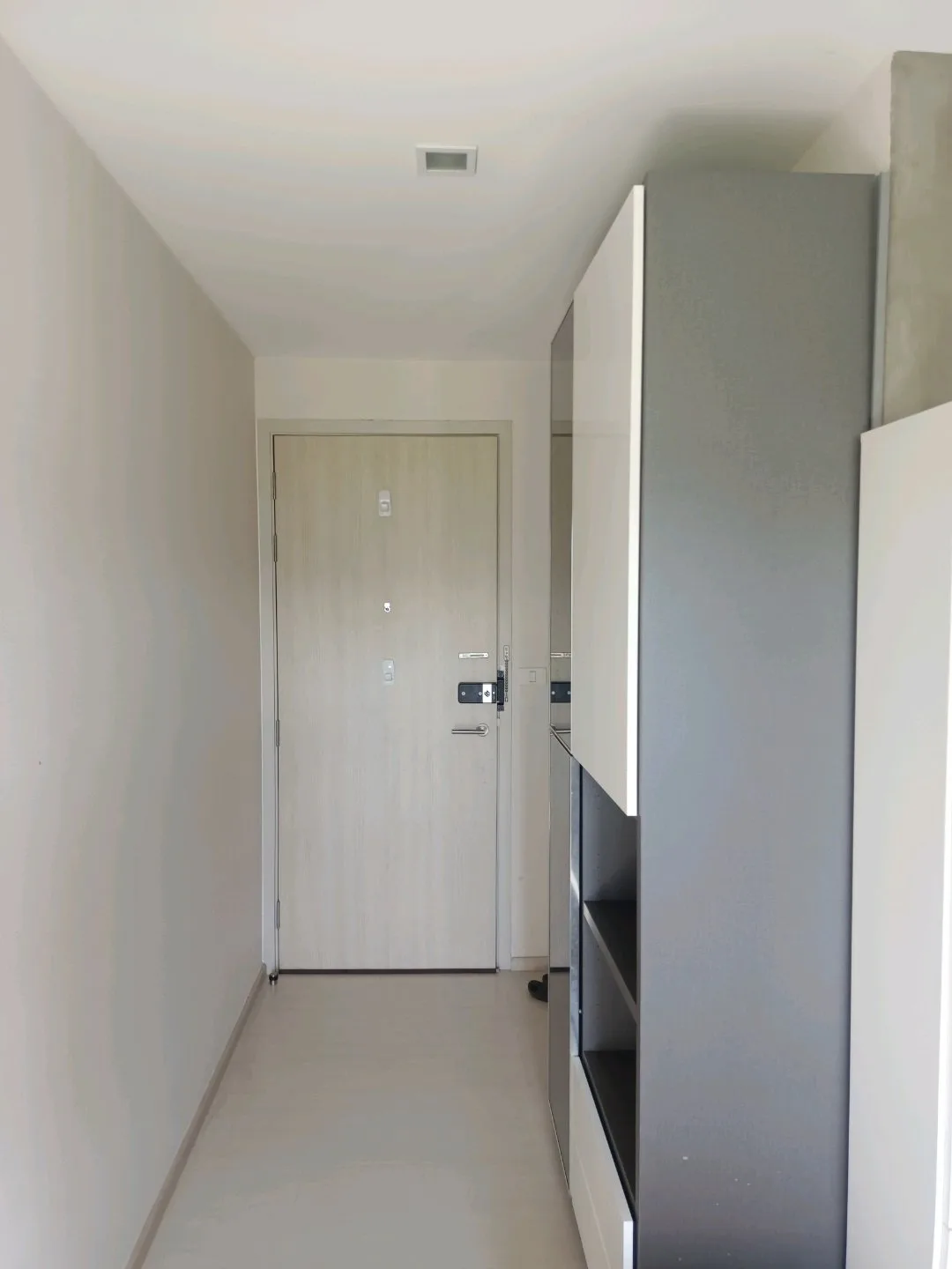 ห้องชุด คอนโดแลต พิกเซล สาทร [ชั้น 2 อาคาร B]