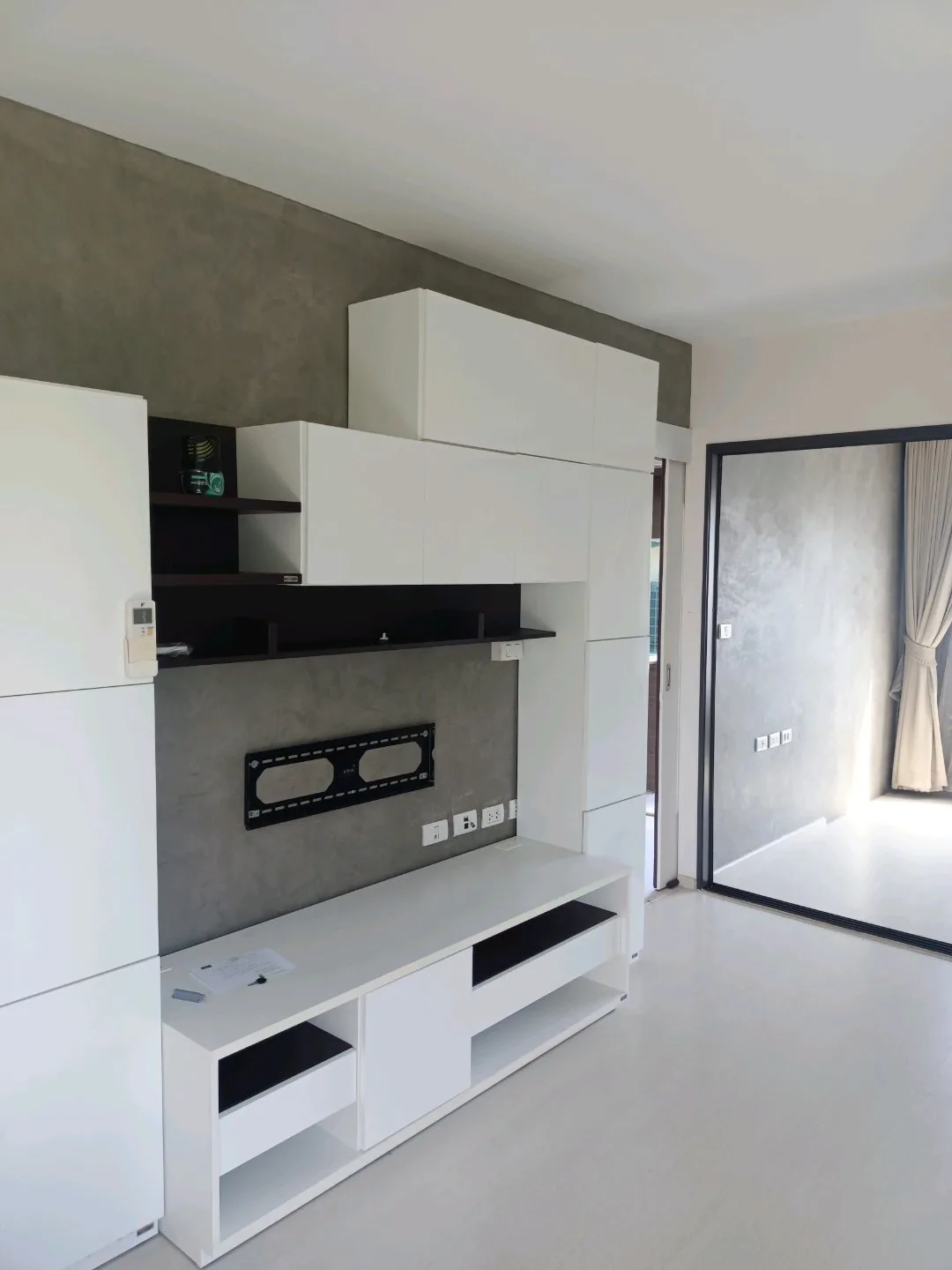 ห้องชุด คอนโดแลต พิกเซล สาทร [ชั้น 2 อาคาร B]