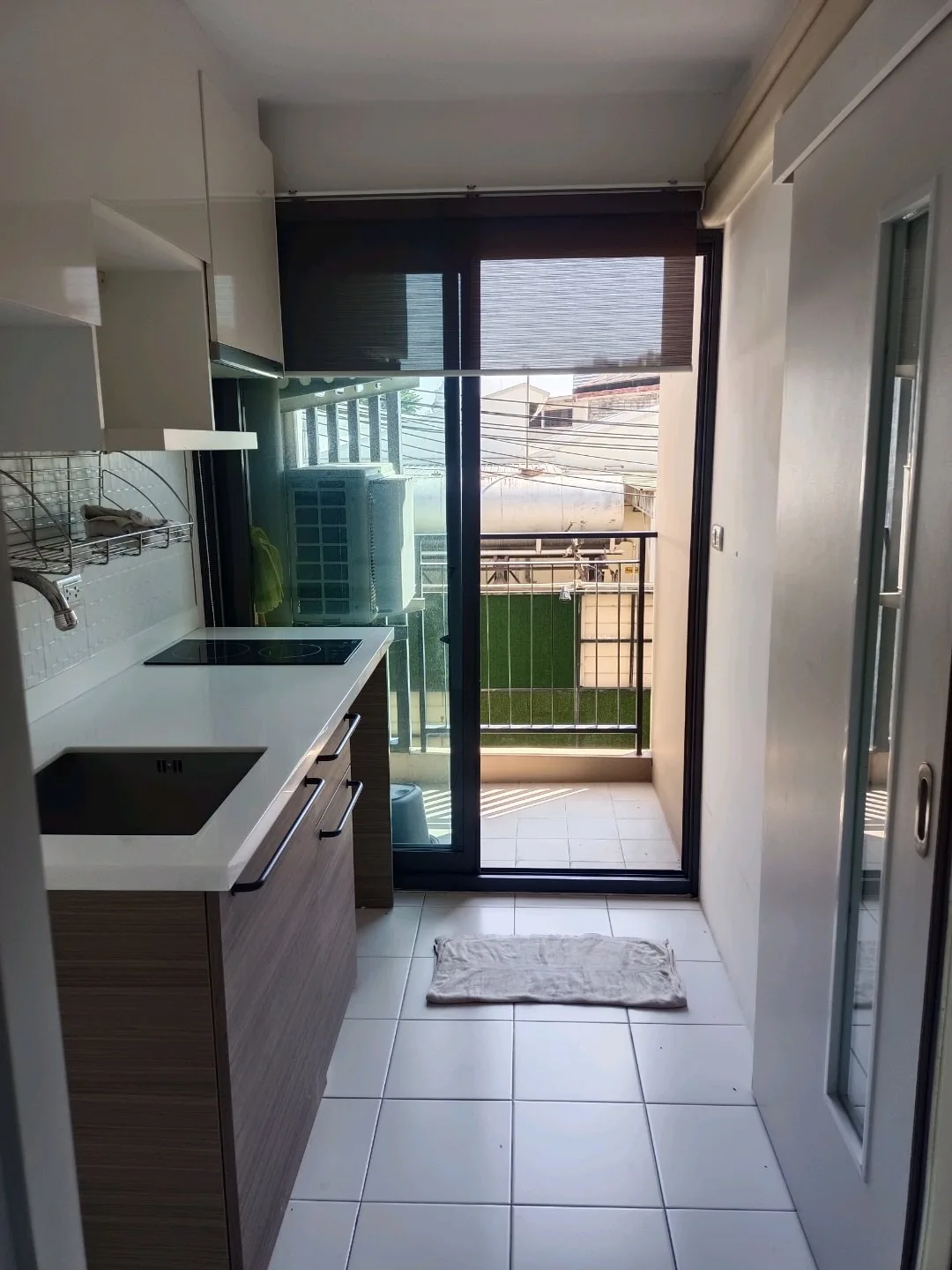 ห้องชุด คอนโดแลต พิกเซล สาทร [ชั้น 2 อาคาร B]