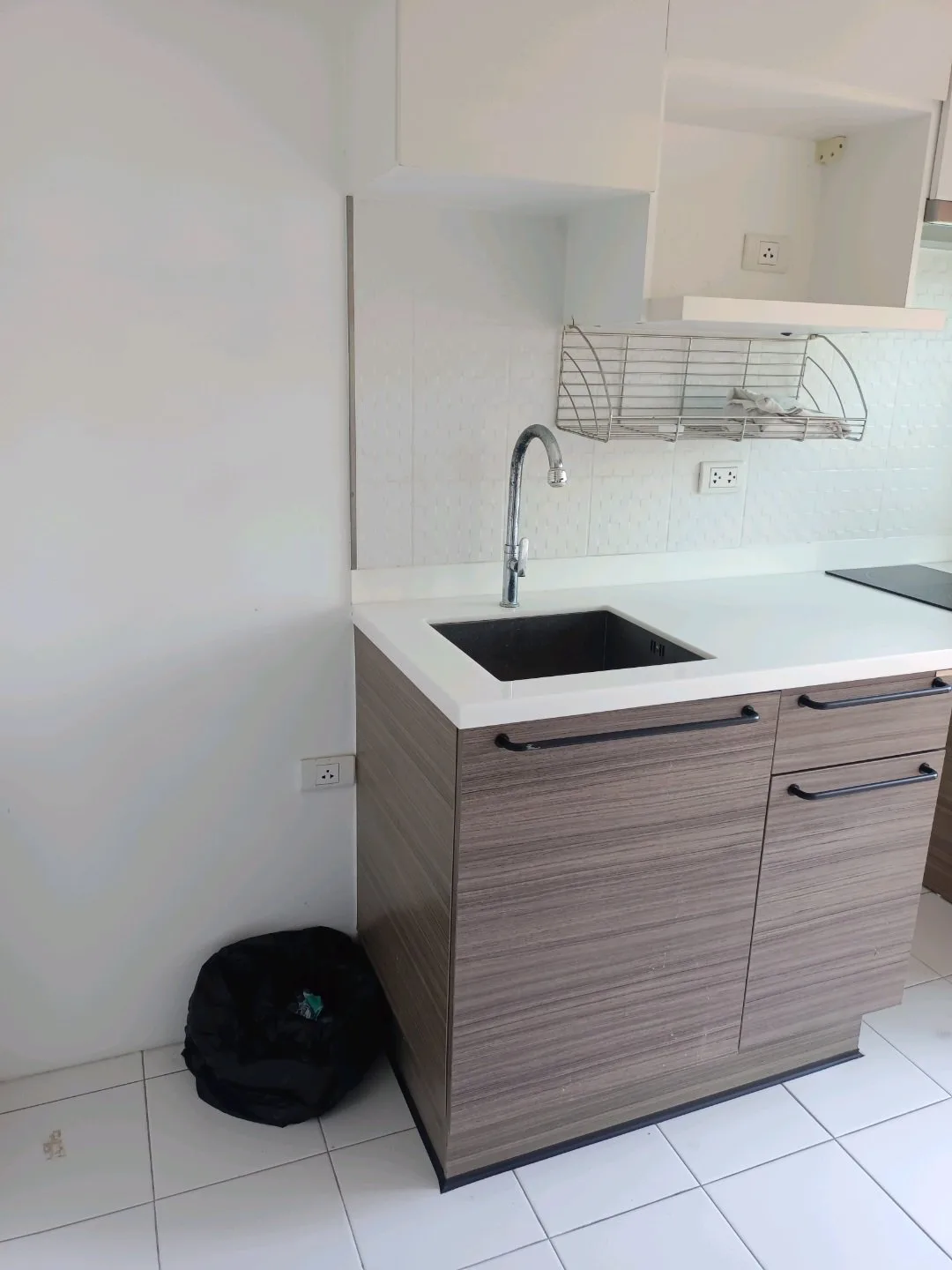 ห้องชุด คอนโดแลต พิกเซล สาทร [ชั้น 2 อาคาร B]