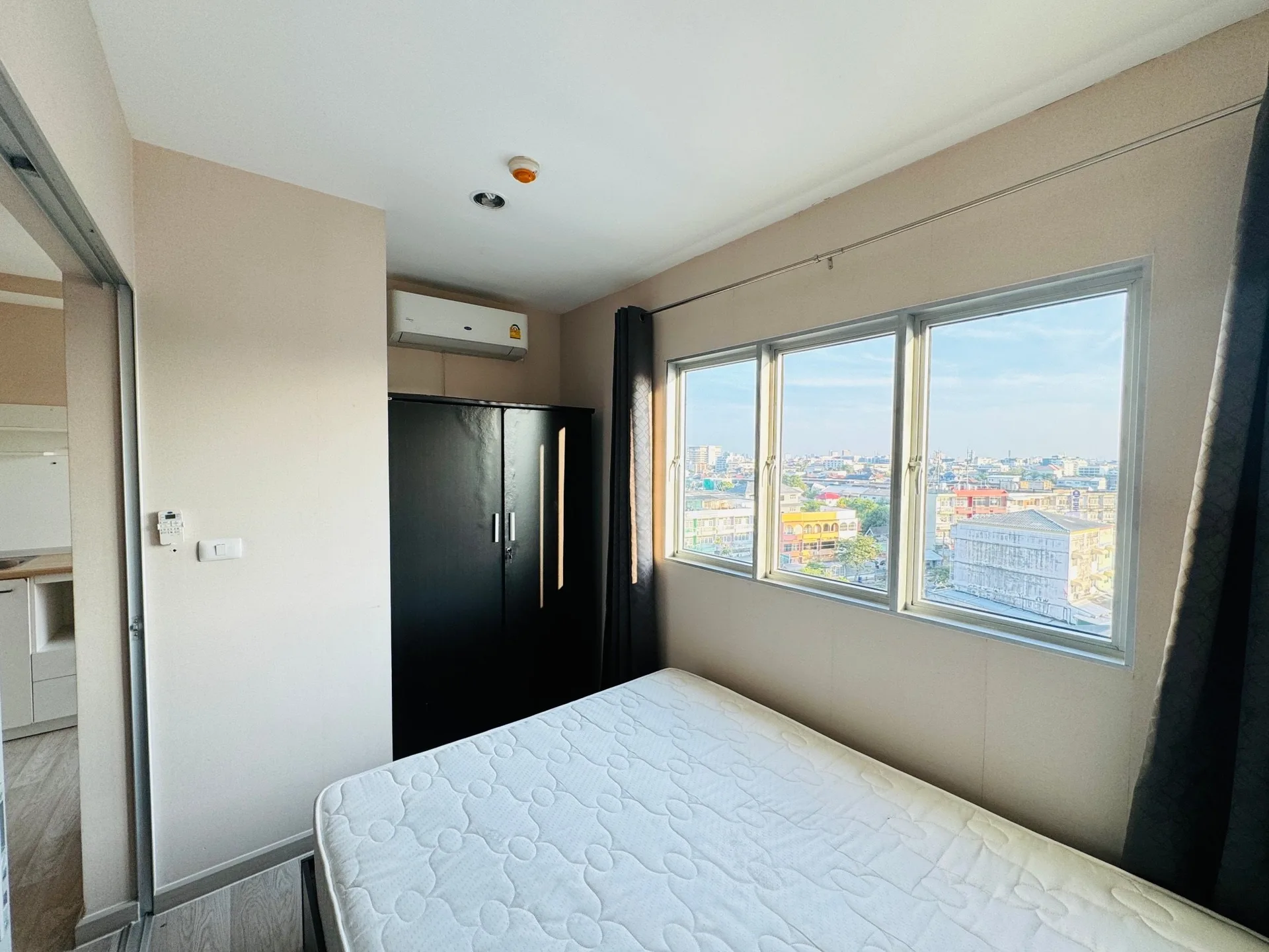 ห้องชุด เดอะไพรเวซี่ ลาดพร้าว-เสนา [ชั้น 8 อาคาร B]