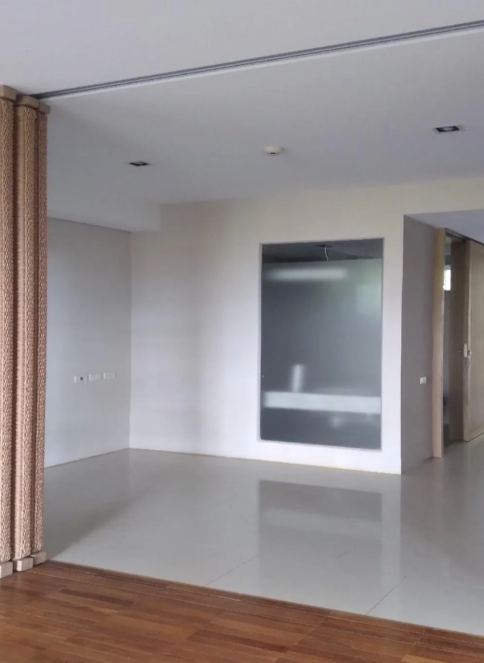 ห้องชุด วิลล่า มีสุข เรสซิเดนท์เชส [ชั้น 1]