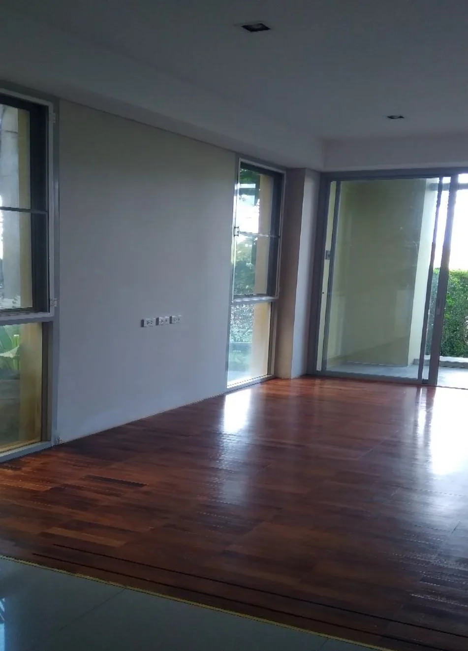 ห้องชุด วิลล่า มีสุข เรสซิเดนท์เชส [ชั้น 1]