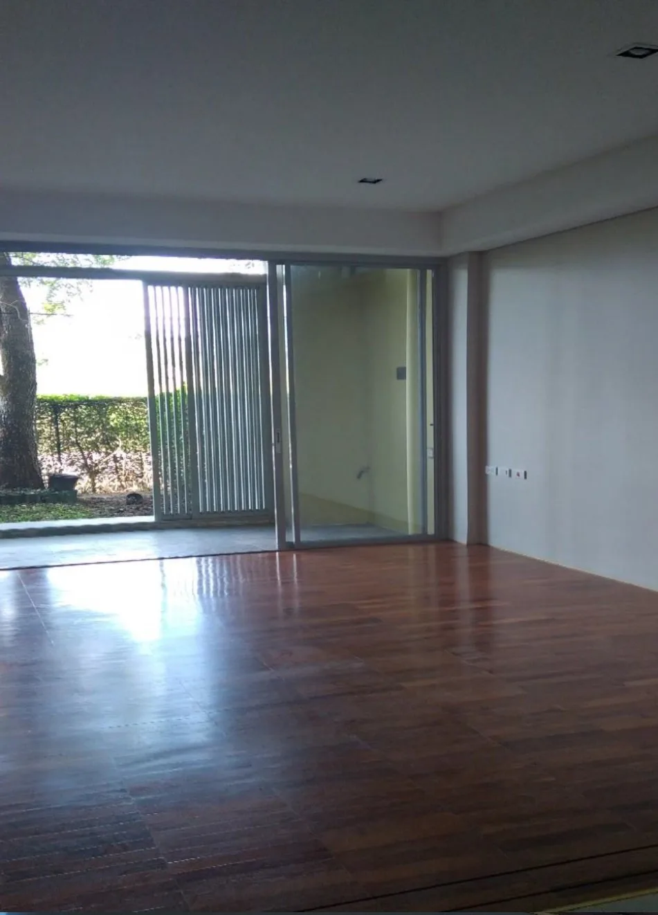 ห้องชุด วิลล่า มีสุข เรสซิเดนท์เชส [ชั้น 1]
